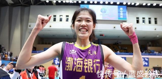 中国女排国家队|李盈莹送新年祝福,美到有点不敢认,2022中国女排的核心就是她了!