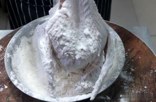 排队2小时也要买的香酥鸡,大厨教你在家做,外酥里嫩,啤酒绝配