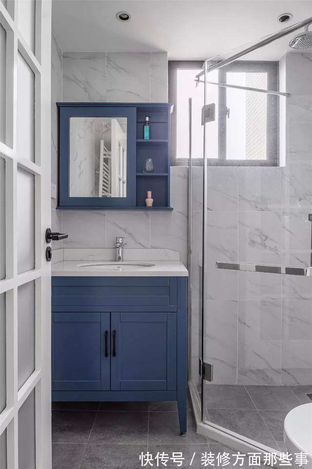 文化砖|112平现代三居室,整墙文化砖加上原木风的电视柜,文艺而又清新