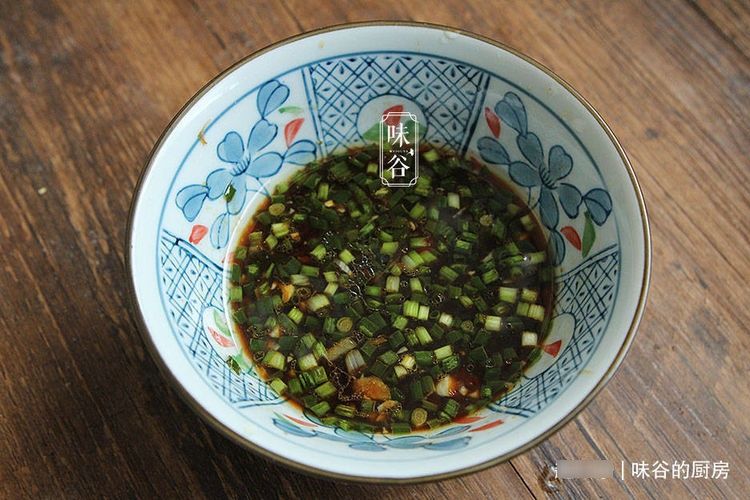 吃肉|天热，吃豆角不如吃此菜，加一物上锅一蒸，鲜香营养，比吃肉过瘾