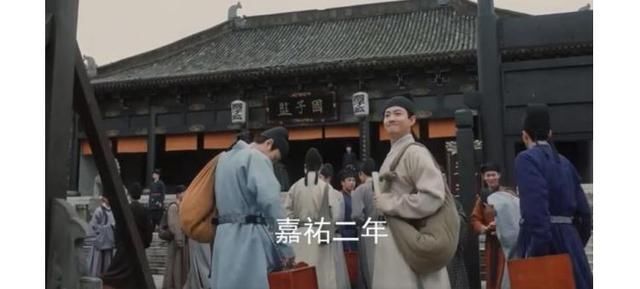 引热议|高考作文《生活在树上》引热议:好文字如何写出好作文?