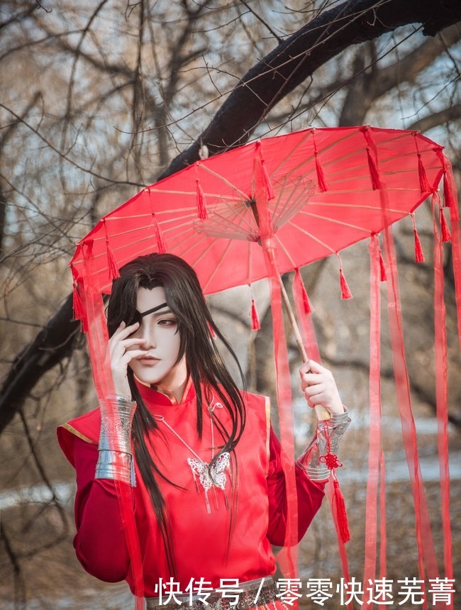 天官赐福Cos这个花城婚服绝了！网友是羡慕不来的身高和颜值