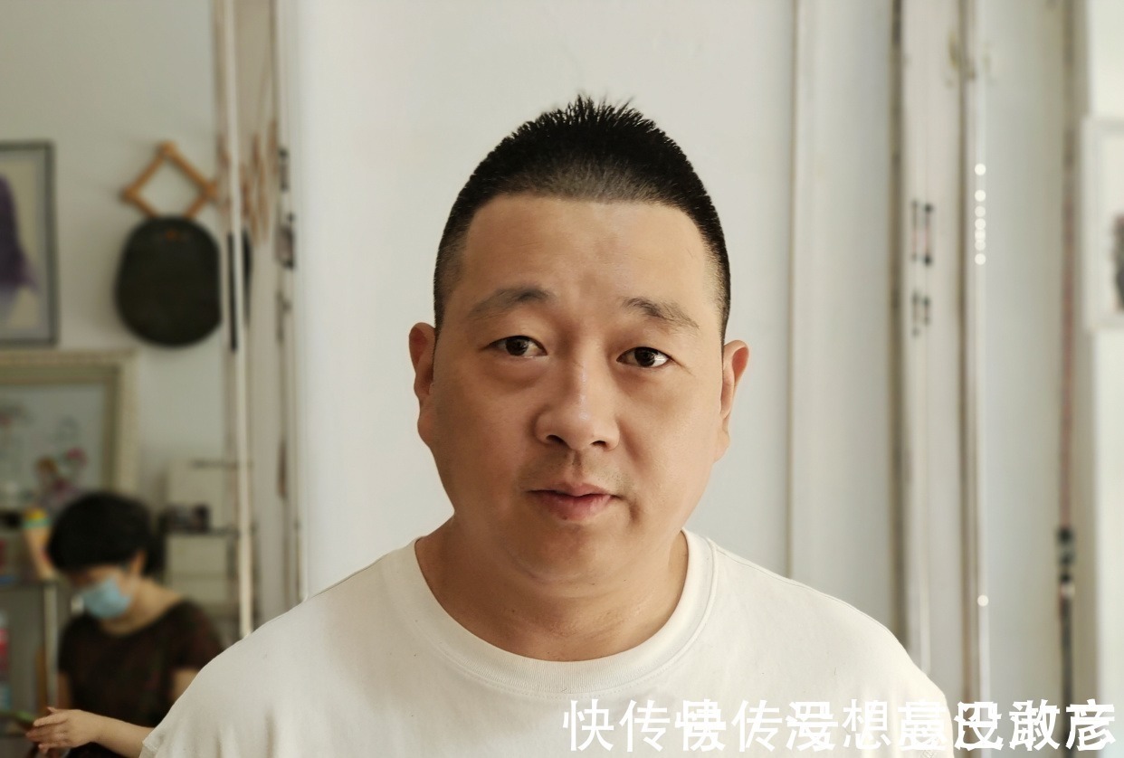 头顶 男士发型不知怎么剪？试试这几款，让你帅到颜值翻倍