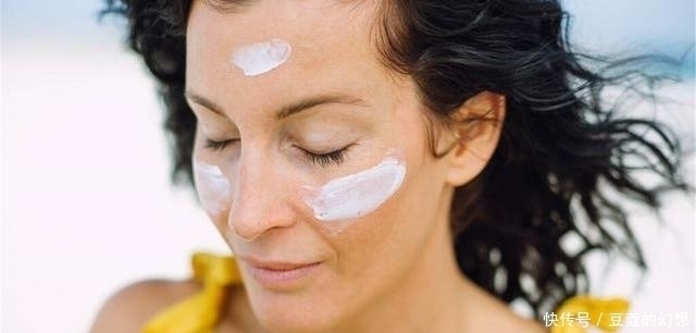 皱纹|女人不想皮肤“黑不溜秋”?3物请嘴下留情,皮肤或慢慢变好