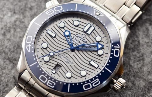 众多潜水腕表中，为什么大家偏爱这一款？