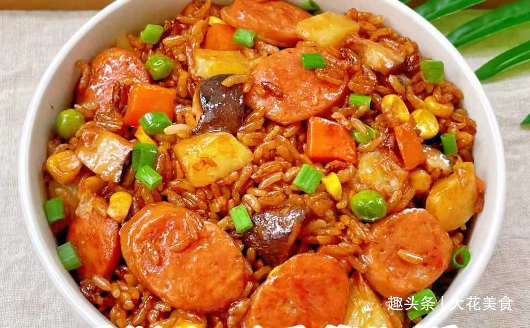 绝对馋哭你～被汤汁裹满的米饭，粒粒分明，真的太香了