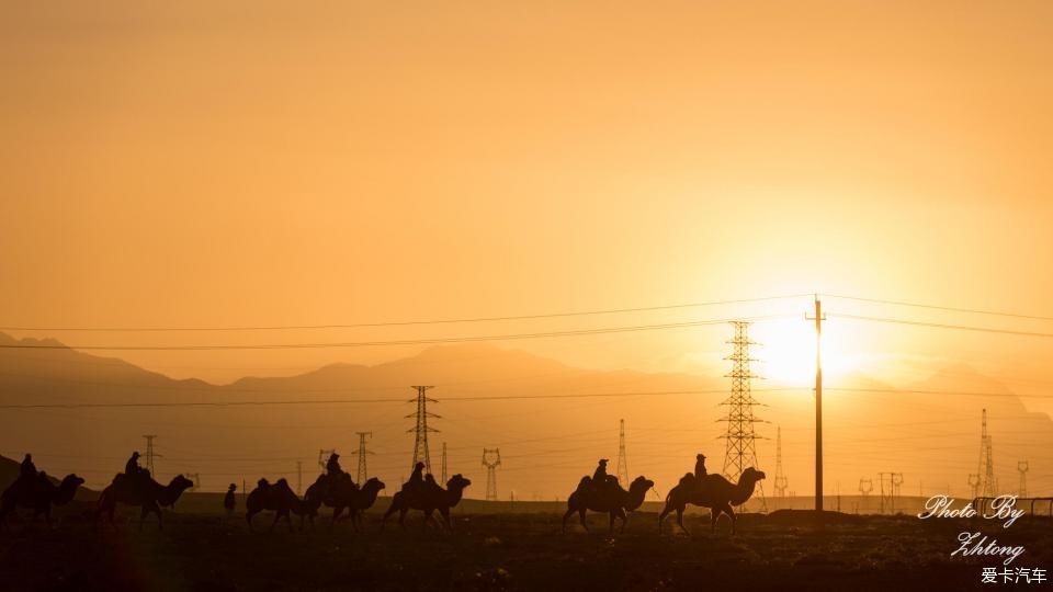 电影|电影《英雄》取景地--内蒙额济纳，记录炫丽迷人的七彩丹霞地貌