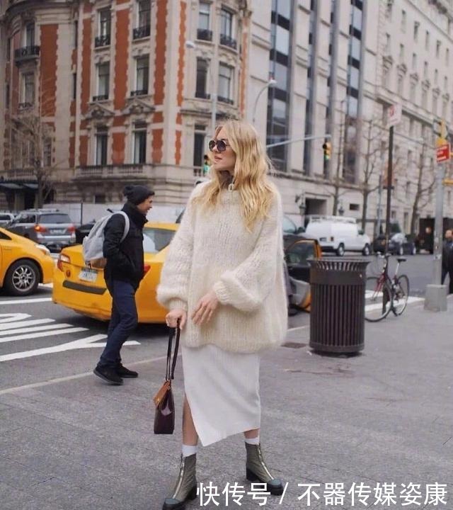 秋冬必备的“毛衣+半裙”,今年流行这样来穿,温暖时髦又显瘦