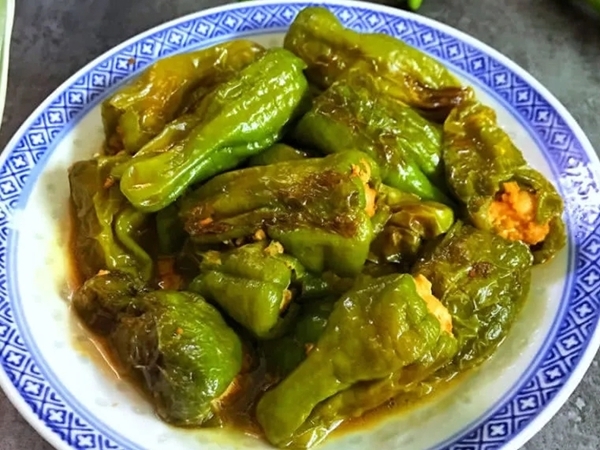 几道菜不愧是下饭神器，做上一大盘，好吃到连汤汁、骨头都不剩！