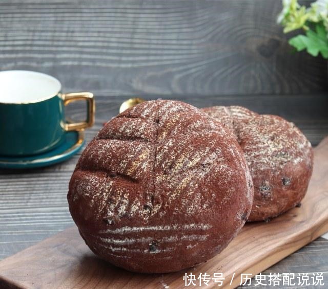 浓情巧克力软欧包,浓浓的可可香,你一定会喜欢!