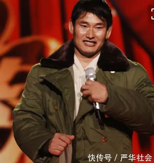 农家菜 大衣哥晒出饭菜,一荤三素农家菜,网友却注意到了桌上的筷子