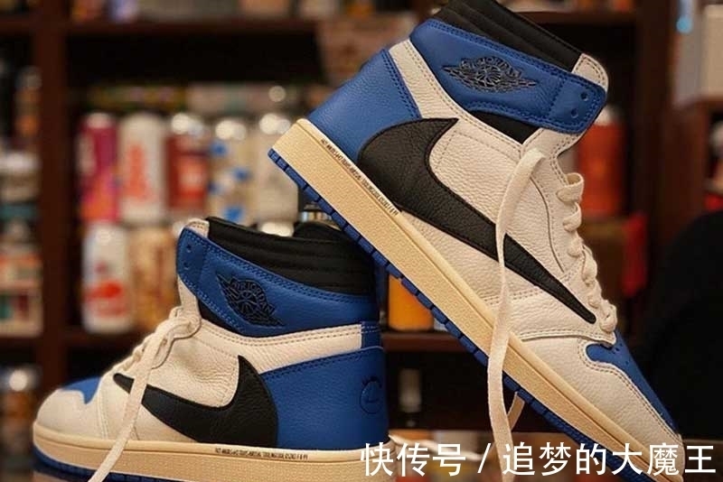 scott 今年十双最贵球鞋!除了闪电倒钩还有两双破万!没想到这双能上榜