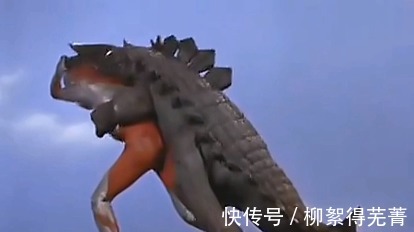 沙雕|奥特曼搞笑瞬间，守护我们的真的是光，不是沙雕吗