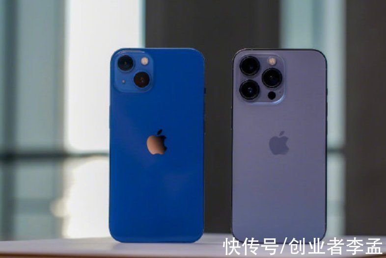 李孟|10月苹果出货量国内第一，在座（中国手机）的没有一个能打的