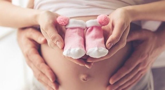 蒙头|孕期睡觉时，准妈妈尽量少用这2种睡姿，可能对自己和胎宝都好