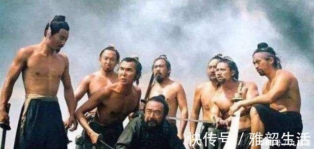 招安|这个人才是水浒中最有城府的人,智多星吴用跟他简直不能比!