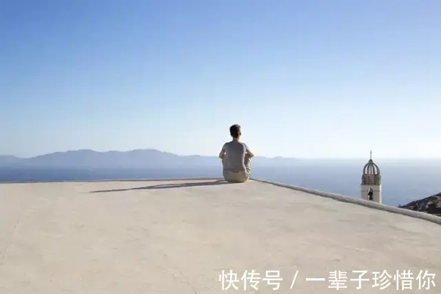 美国历史$认知水平越低的人,越自以为是