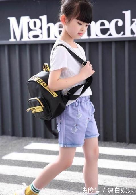 超短|幼儿园发孩子午睡照,宝妈看完该反思了,这些衣服还敢给孩子买吗