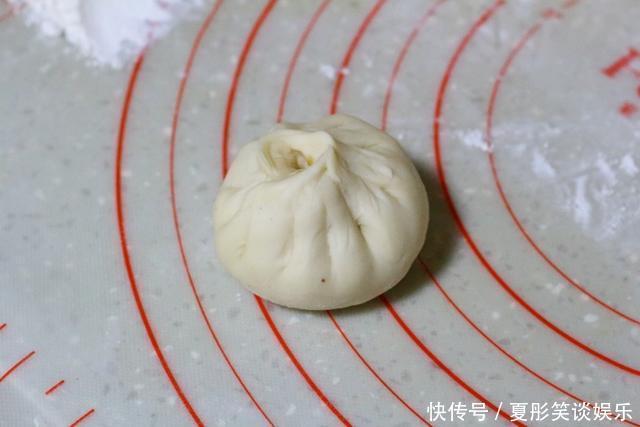 搅拌|粉条别再炖着吃了,用它做包子,蓬松暄软皮薄馅足,蒸两笼不够吃