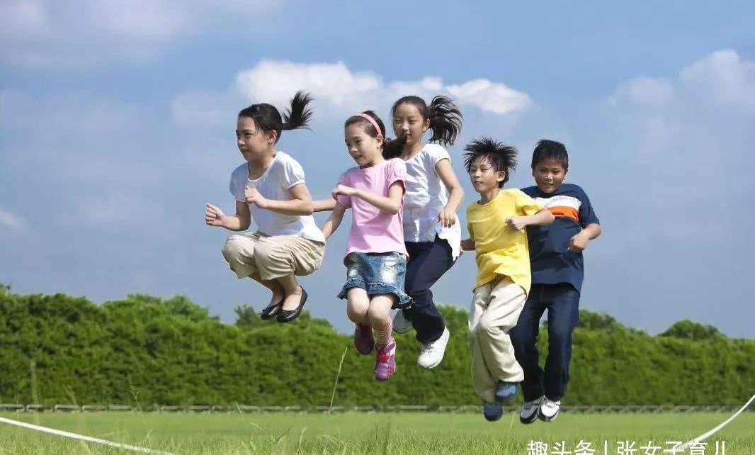 长高|为什么一个暑假过去,别人家孩子长高一大截,培养这3个习惯很重要