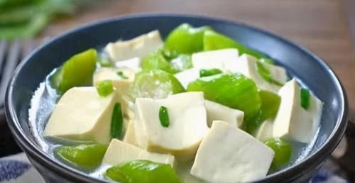 长寿老人最爱吃3种食物，美容养颜、延缓衰老，好处多多！