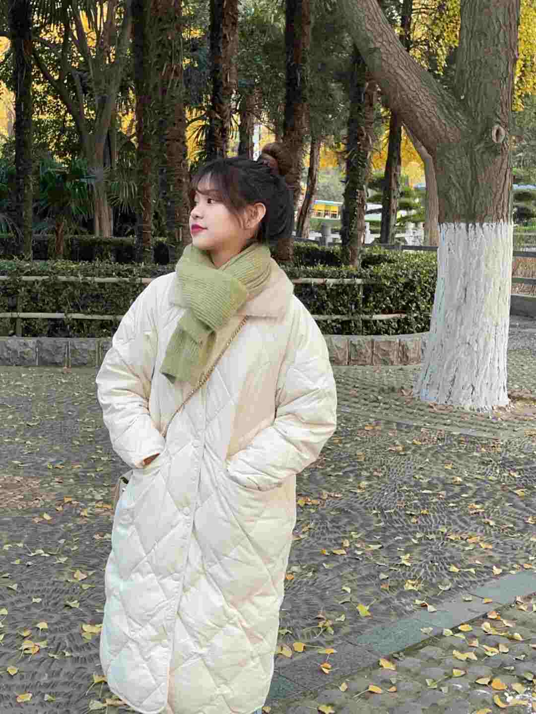 浅蓝色|真正聪明的小个子女生,羽绒服都这么穿显高显瘦,保暖舒适又洋气