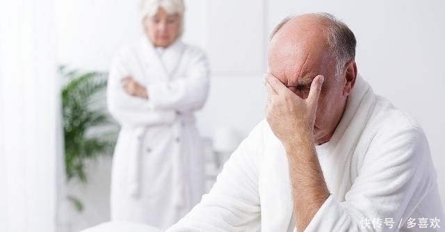 美国研究:长寿关键因素,与烟酒无关,也不是运动,就简单2个字