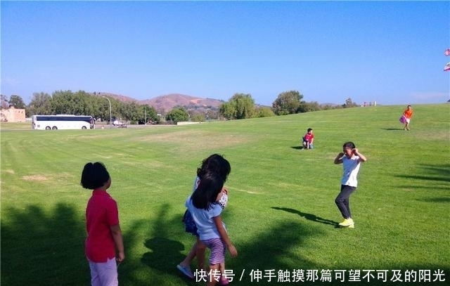 做法非常|小学校长做棉花糖奖励优秀学生，网友：学校还招人吗？我也想去