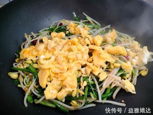 韭菜豆芽炒鸡蛋|便秘最怕这菜,一周吃2次,排出宿便,告别大肚腩,瘦出小蛮腰