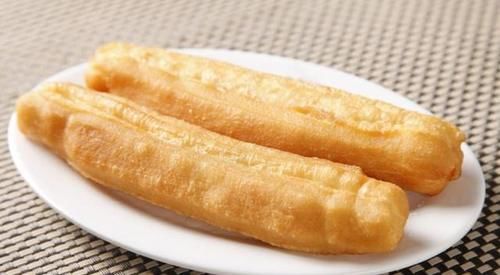 而且早餐的選擇不一定要選擇好，生活中常吃這2種食物，促進腸胃蠕動