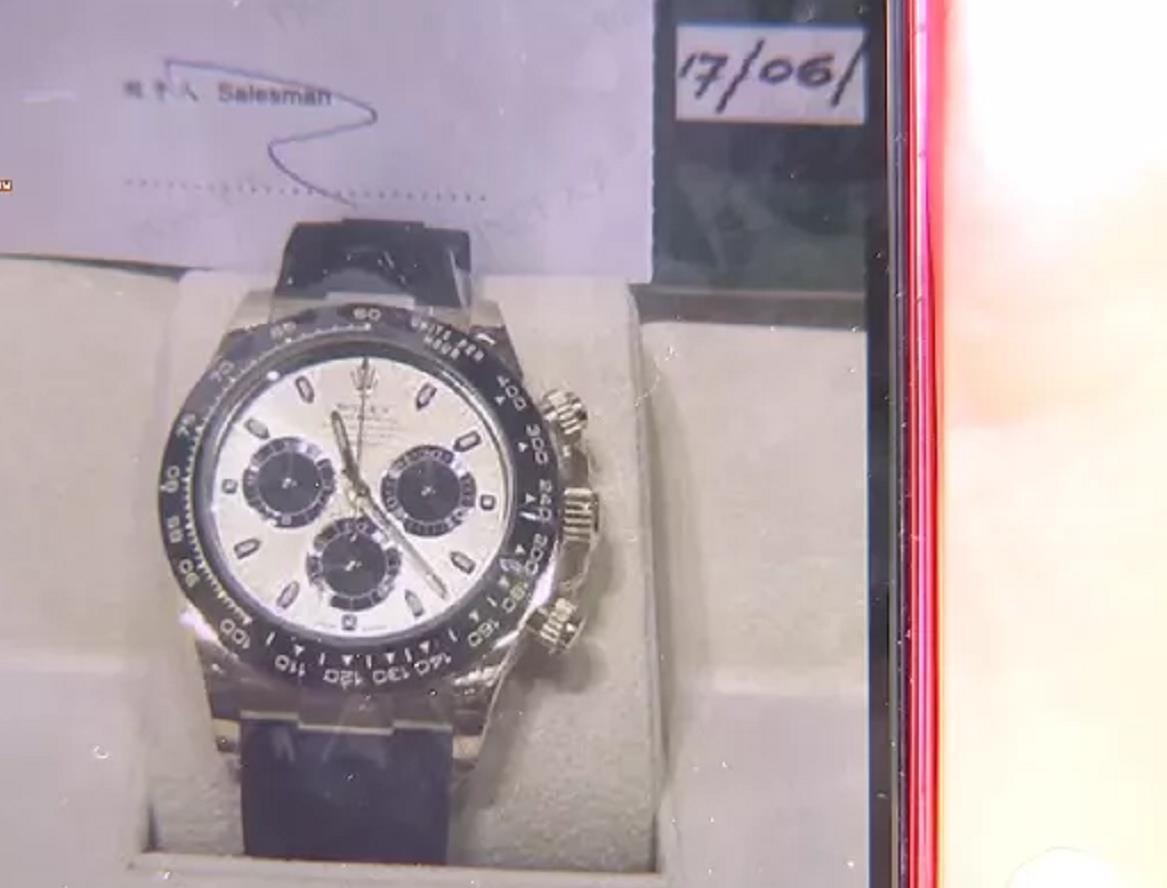 手表|女子花34万买劳力士手表,寄回家后手表不翼而飞:包裹被人打开过