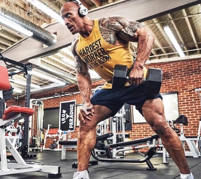 背部|哪些哑铃动作能代替引体向上在家多练这个动作,把背练得厚又宽