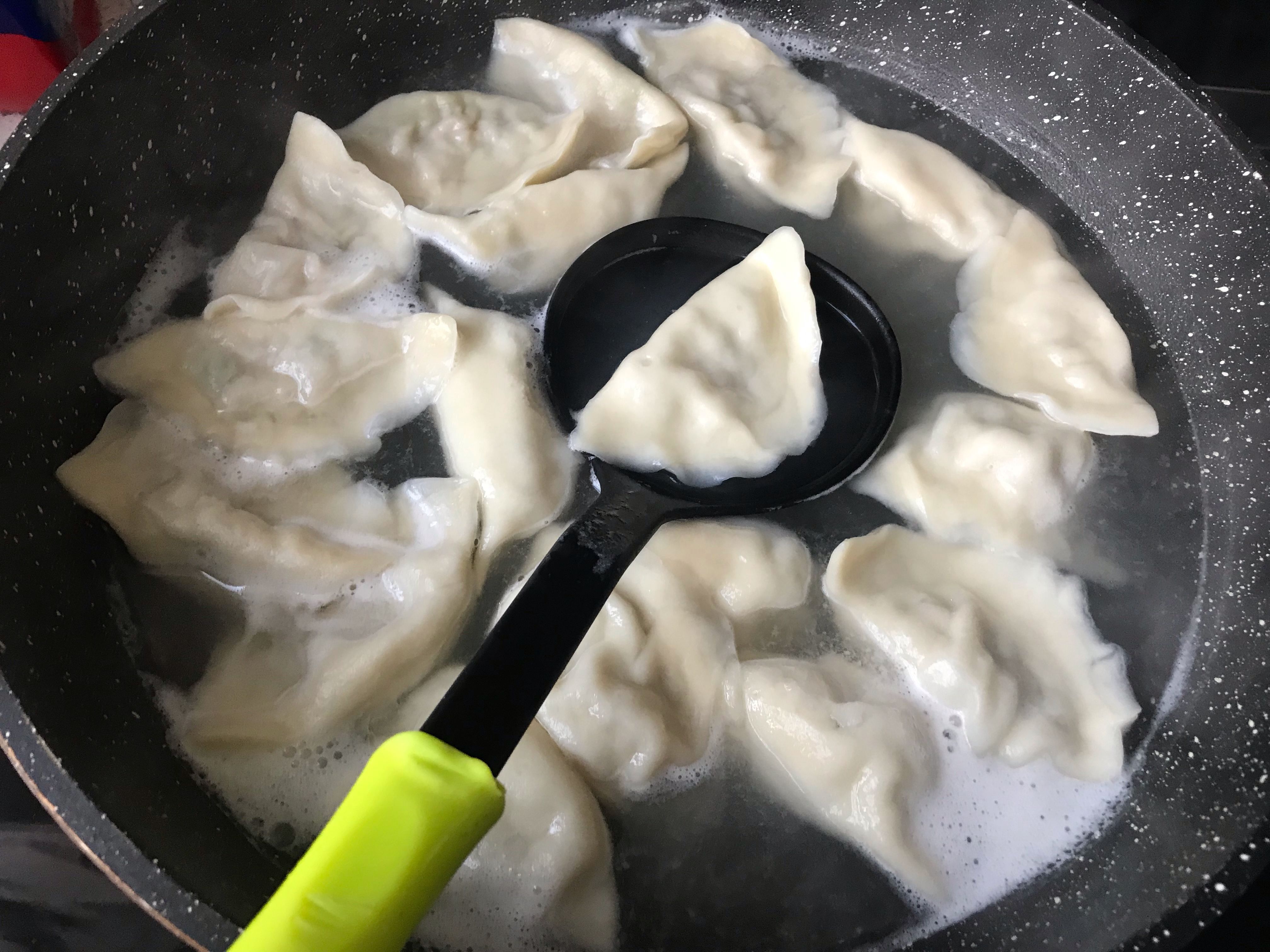 饺子馅里放上它,香掉鼻子,老公一顿吃了40个饺子,直夸太好吃