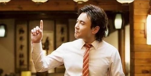 小伙子一夜暴富，花4000萬請拉菲特吃飯，竟然吃了個烤大腰子