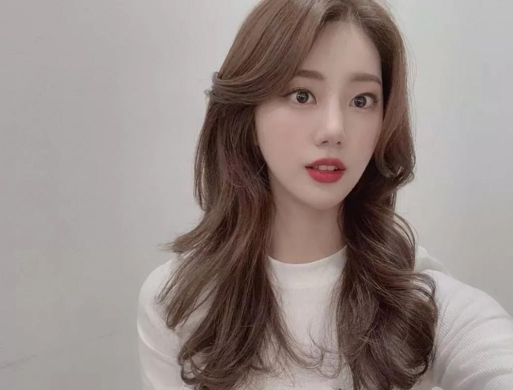 女生|2021最适合立春的气质长发造型！爱美的女生记得收藏哦！