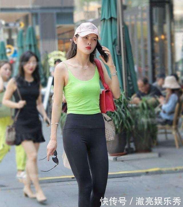 利落|上身秒变纸片人的瑜伽裤，更加凸显身高，又甜又酷