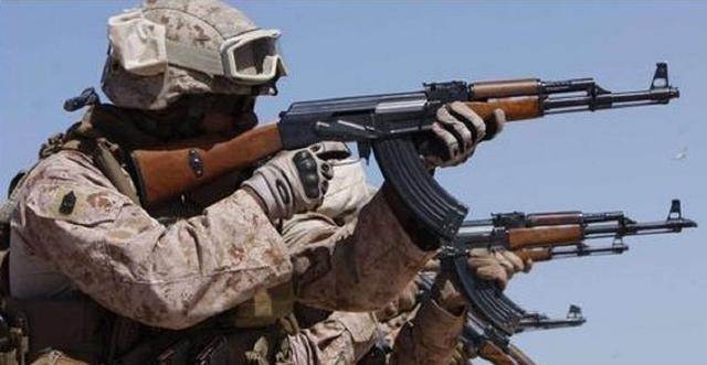 忽悠|人在中弹后究竟能活多久老兵看后冷笑回答别再被电视忽悠了