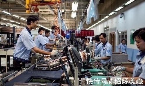 生产基地|100亿之后，再次追加18亿，富士康铁了心要走？官方给出了回应