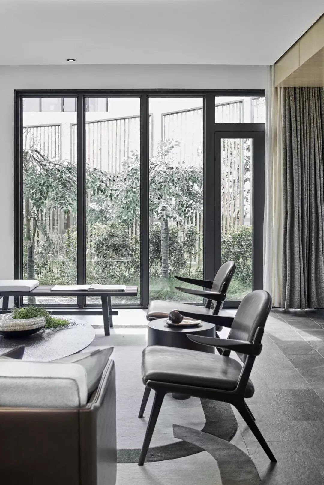 装饰画|200㎡现代简约,高级灰里加点黑,简约朴素高级美