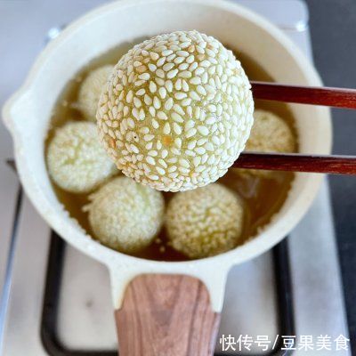 胡萝卜汁|餐桌上最有人气的家常菜之彩色芝麻糯米球