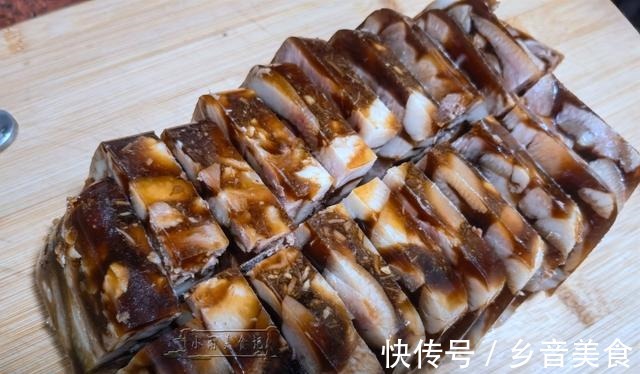 一入冬，家里的“大厨”老爸就会做他的招牌菜，Q弹爽口全家爱吃！