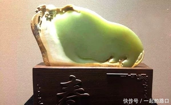 一早一晚不可买玉,你知道吗?