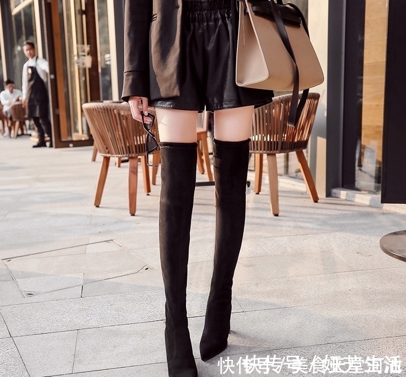 长靴 又一“细腿靴”火了,有些女人怕驾驭不了,连试都不敢试,可惜了