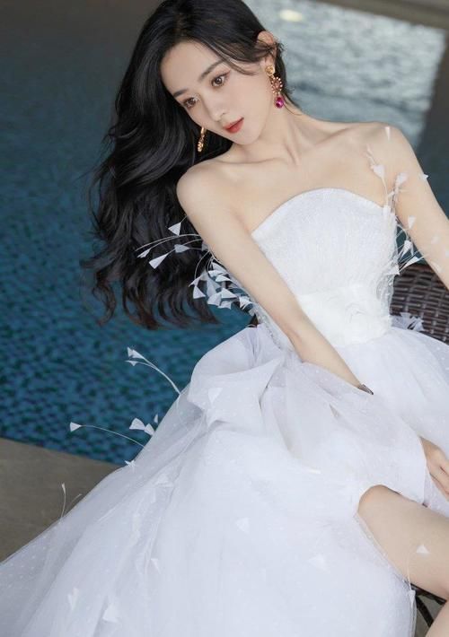 赵丽颖|赵丽颖二上中餐厅，粉丝为什么带头不乐意？