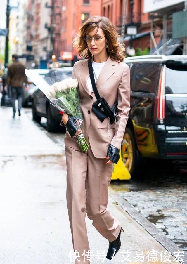 秋天|女人衣在精不在多,秋天备齐这4件外套够了,时髦显瘦还高级