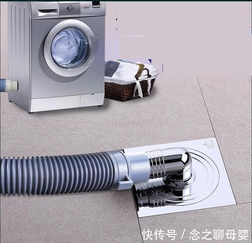 世卿|等我有钱，客厅坚决拆掉踢脚线换成19年流行装法，效果好8倍