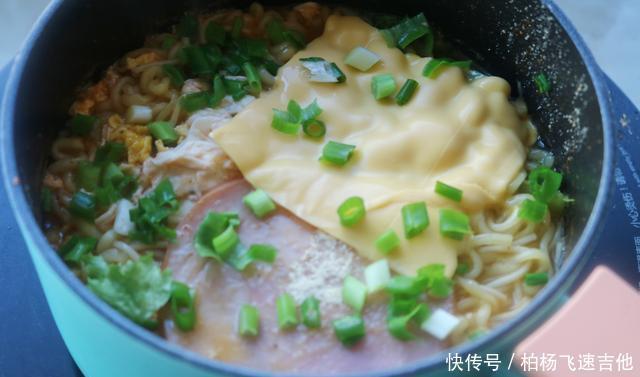 筋道|一个人时候最爱这样吃,简单美味,5分钟出锅,口感筋道味香浓