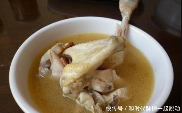 柳柳|哺乳期宝妈饮食要注意,3类食物要少吃,避免母乳减少