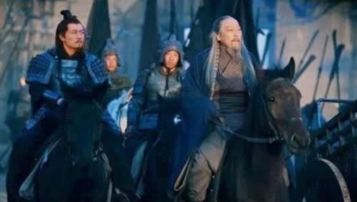 司马懿|卧龙和凤雏的区别有多大?如果让庞统对战司马懿,结果会怎样?