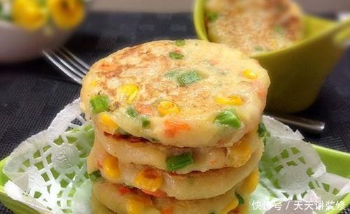 土豆饼最简单的做法,10分钟做好,金黄酥脆,解决了全家人的早餐